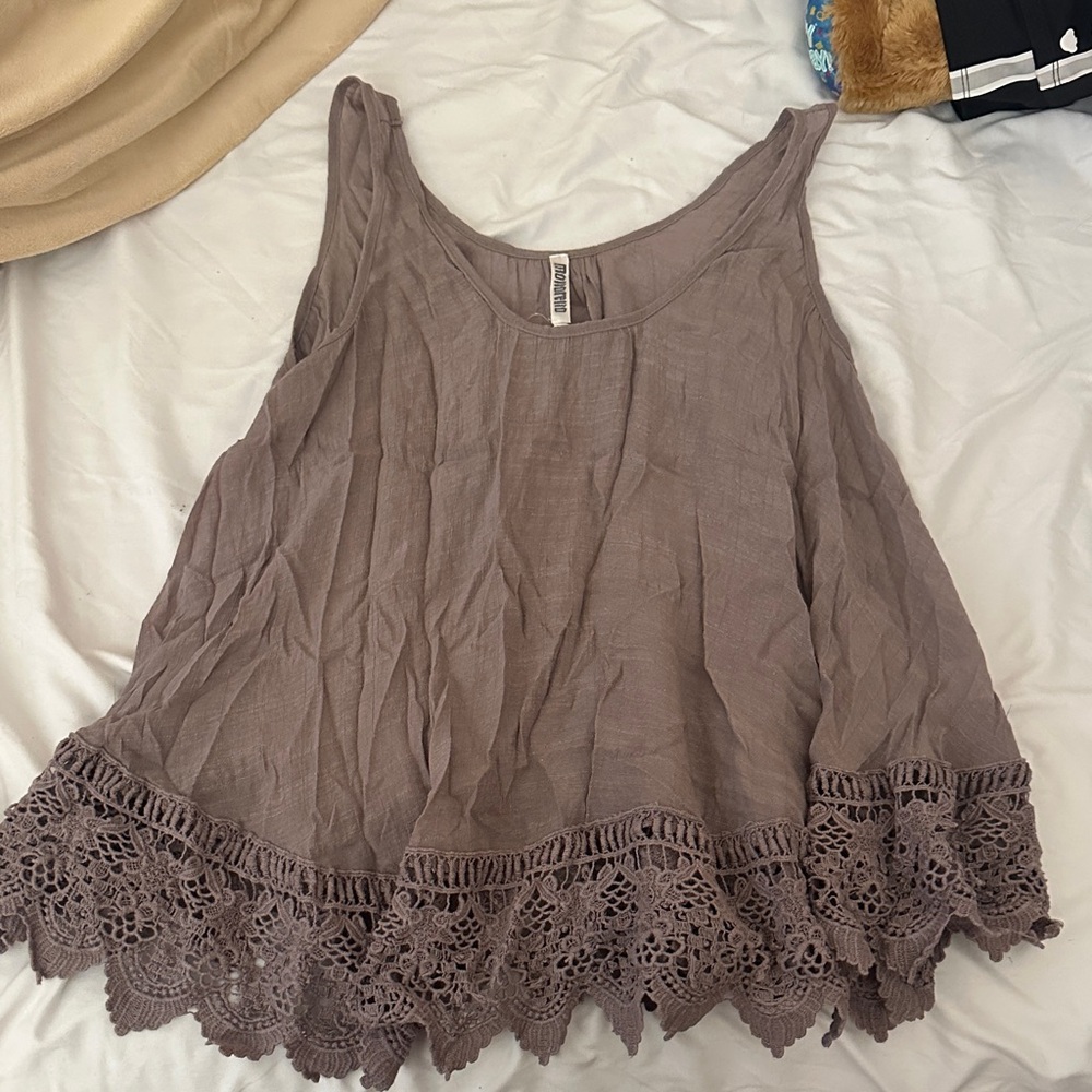 Monoreno Taupe Lace Hem Tank Top